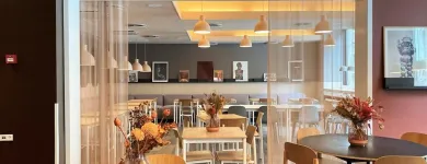 Forretning 3 billede HOTEL TWENTYSEVEN Rejser & Turisme i København K 84